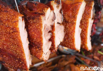 Heo Quay Da Giòn Nổ Cốm – Đặc Sản Thơm Ngon Tại Heo Quay Toàn Phát, Biên Hòa